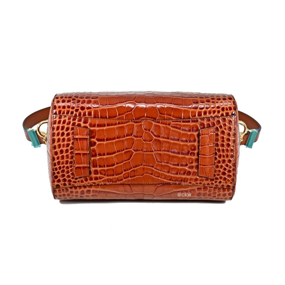 Givenchy Small Antigona Croc Effected Leather Bag - Picture 4 of 8